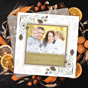 Tarjeta Festiva Hojas de otoño y elegante foto del Día de Acción d