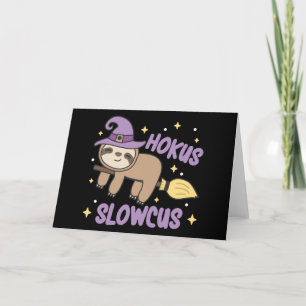 Tarjeta Festiva Hokus Slowcus - Disfraz de Bruja de Halloween para