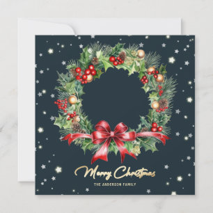 Tarjeta Festiva Holly Berries Pine Cones Wreath Foto