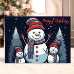 Tarjeta Festiva Invierno de la Familia Snowman Happy Holidays<br><div class="desc">Celebre la temporada de vacaciones con esta adorable carta que incluye una familia de snowman en un bosque de invierno nevado. El texto de "Happy Holidays" y el encantador diseño de snowman aportan calidez y alegría,  perfecto para enviar a sus seres queridos durante la temporada festiva.</div>