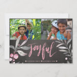 Tarjeta Festiva Joyful Mistletoe 2 Collage de fotos Chalkboard<br><div class="desc">Tablero de carbón de carbón gris oscuro,  mistletoe de follaje gris claro y rosa oscuro,  y una caligrafía de moda con letras a mano "alegre" que hace un collage de fotos de Navidades de inspiración rústica moderna.           Personalízalo con dos fotos orientadas al paisaje personalizado y tu firma!</div>