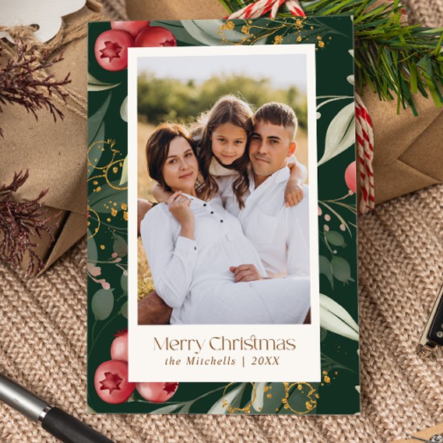 Tarjeta Festiva La vegetación tradicional Berries Dos Navidades de (Traditioanal berries in red, greenery leaves photo Christmas Card)