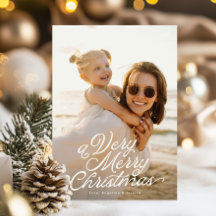 Las Letras Blancas Superponen Una Foto Muy Feliz