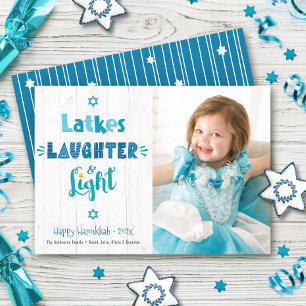 Tarjeta Festiva Latkes de Hanukkah Risa Luz Foto Madera Rústica