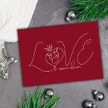 Tarjeta Festiva Línea Mínima Arte Familia Sagrada Amor Religioso R<br><div class="desc">Esta carta mínima presenta una hermosa representación en línea de arte de la Sagrada Familia en gris claro contra un fondo rojo, adornada con la frase "el amor cayó" en el frente. La escena de la natividad exuda una sensación de tranquilidad y reverencia, capturando perfectamente la esencia de la temporada....</div>