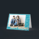 Tarjeta Festiva Líneas turquesa y rosa fotos personalizadas modern<br><div class="desc">Diga Felices Fiestas con estilo con esta divertida y moderna tarjeta de foto personalizada,  con un fondo azul turquesa rayado y una tipografía rosa rubor.</div>