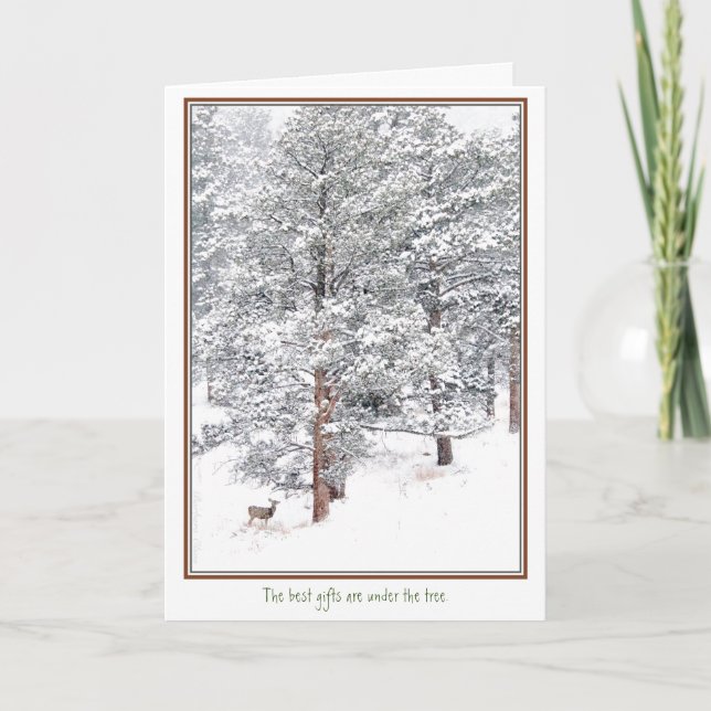 Tarjeta Festiva Los mejores regalos están debajo de los árboles. (Anverso)