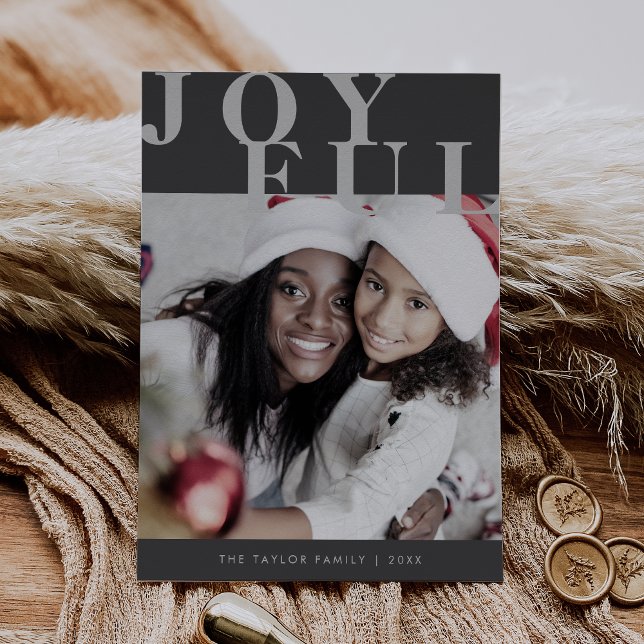 Tarjeta Festiva LOTTIE Gray Family Photo Sencillos Navidades alegr (LOTTIE Gray Family Photo Simple Joyful Christmas Holiday Card)