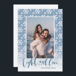 Tarjeta Festiva Luz y amor Snowy Hanukkah Photo<br><div class="desc">Comparte la luz y el amor de la temporada con tus amigos y familia.</div>