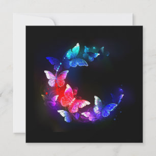 Tarjeta Festiva Mariposas nocturnas de neón brillante sobre fondo 