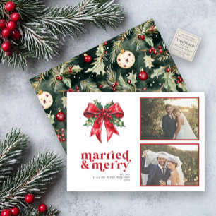 Tarjeta Festiva Married & Merry Red Bow Holly recién casado 2 Foto