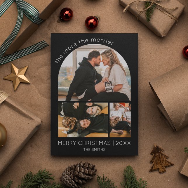 Tarjeta Festiva Más Navidades de fotografía de Arco más Merrier du (The more the merrier arch photo collage minimalist black and white pregnancy announcement)