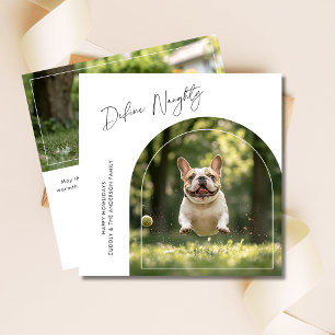 Tarjeta Festiva Mascota gracioso define a Navidades de perros trav