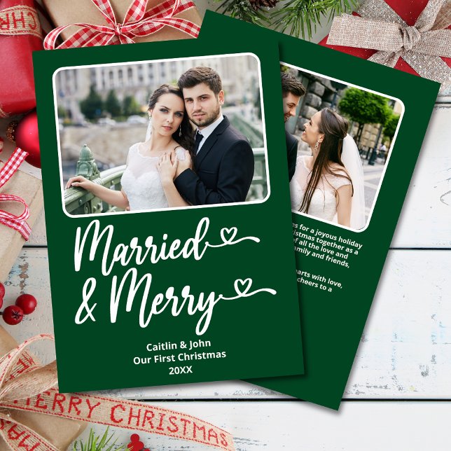 Tarjeta Festiva Matrimonio casado Navidades de primer año Foto ver (Married & Merry Custom 2-Photo Green Christmas Card with hearts, personal message & photo on back.)
