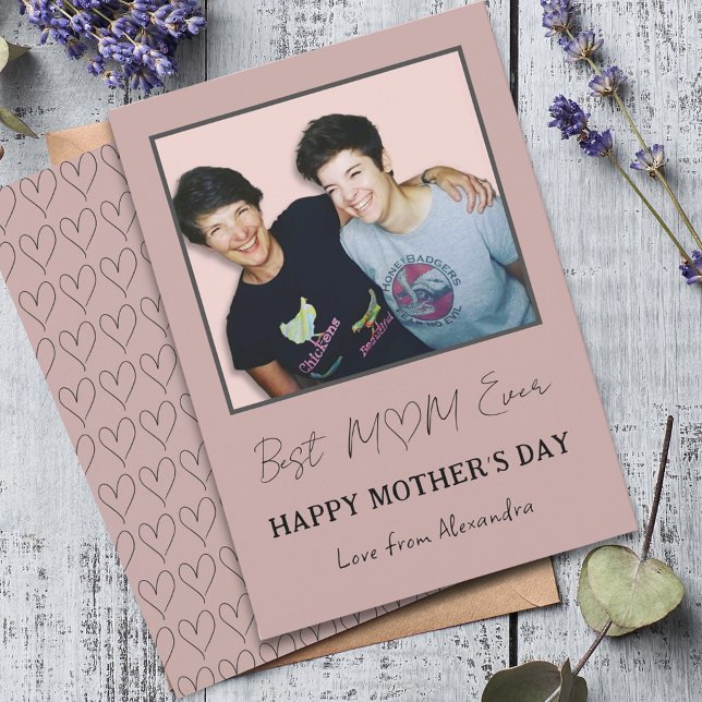 Tarjeta Festiva Mejor Mamá Foto Corazón Simple (Best mom ever photo Mother’s Day card with heart line art pattern)
