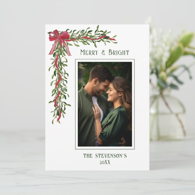 Tarjeta Festiva Merry & Bright Mistletoe Photo Christmas (Anverso de pie)