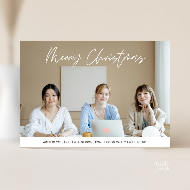 Tarjeta Festiva Merry Christmas Business Team Photo  (Merry Christmas Business Team Photo Holiday Card Modern Minimal Cozy theme)