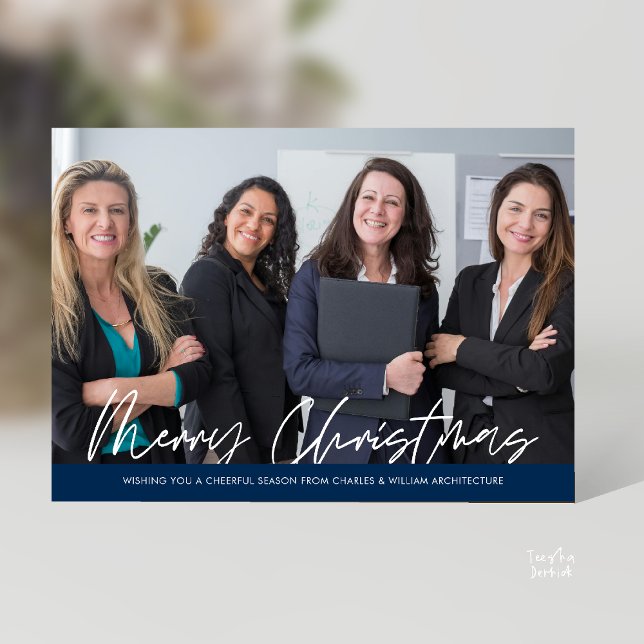 Tarjeta Festiva Merry Christmas Business Team Photo (Merry Christmas Business Team Photo Modern minimal Holiday Card for Clients in Navy Blue)