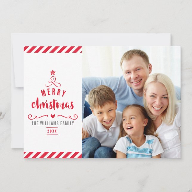 Tarjeta Festiva MERRY CHRISTMAS TREE typography family photo red (Anverso)