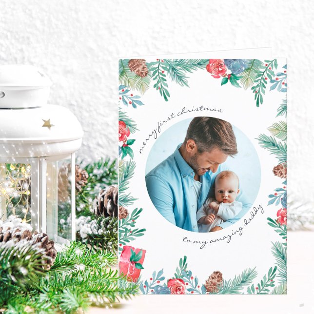 Tarjeta Festiva Merry First Christmas Pine Cones Baby Photo (Subido por el creador)