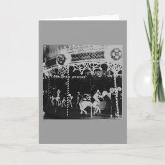 Tarjeta Festiva Merry Go Round