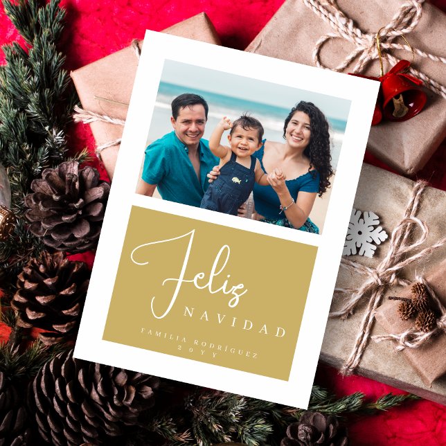 Tarjeta Festiva Minimal Simple Exquisite Spanish Fake Golden Photo (Minimal Simple Exquisite Spanish Fake Golden Photo Holiday Card with Envelope. )