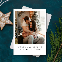 Tarjeta Festiva Minimalist Merry and Bright Newlywed Photo