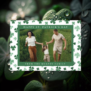 Tarjeta Festiva Minimalista y afortunado shamrock st. Foto del Día