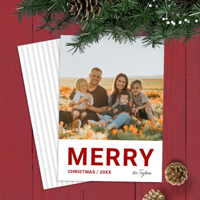 Tarjeta Festiva Minimalistas Navidades rojos de fotografía simple  (Minimalist Modern Simple Photo Red Christmas Holiday Card)