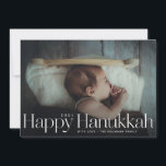 Tarjeta Festiva Mínimo Feliz Festividad en Hanukkah<br><div class="desc">Simple y feliz hanukkah en letras séricas con año y firma familiar. Añade tu propio mensaje o fotos extra al reverso.</div>
