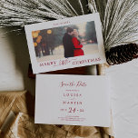 Tarjeta Festiva Mínimo matrimonio rojo con pequeños Navidades salv<br><div class="desc">Este mínimo rojo Navidades de la Marry Guardan la tarjeta de vacaciones de la fecha hace el sencillo y perfecto saludo de vacaciones para una pareja comprometida. El diseño presenta una tipografía clásica en rojo y blanco,  acompañada de un estilo rústico-elegante con letras a mano.</div>