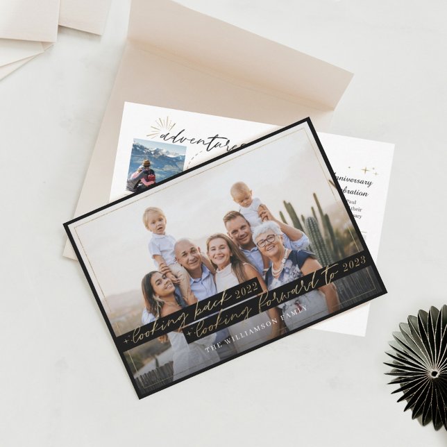 Tarjeta Festiva Mirar hacia atrás 2021 Esperando con interés la re (Subido por el creador)