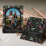 Tarjeta Festiva Moda Gris oscuro verde rosa Foliage Arch Foto<br><div class="desc">Esta colección cuenta con flores color agua rosa brillante,  bayas y vegetación de invierno con tipografía moderna y elegante,  con un patrón botánico de invierno.</div>