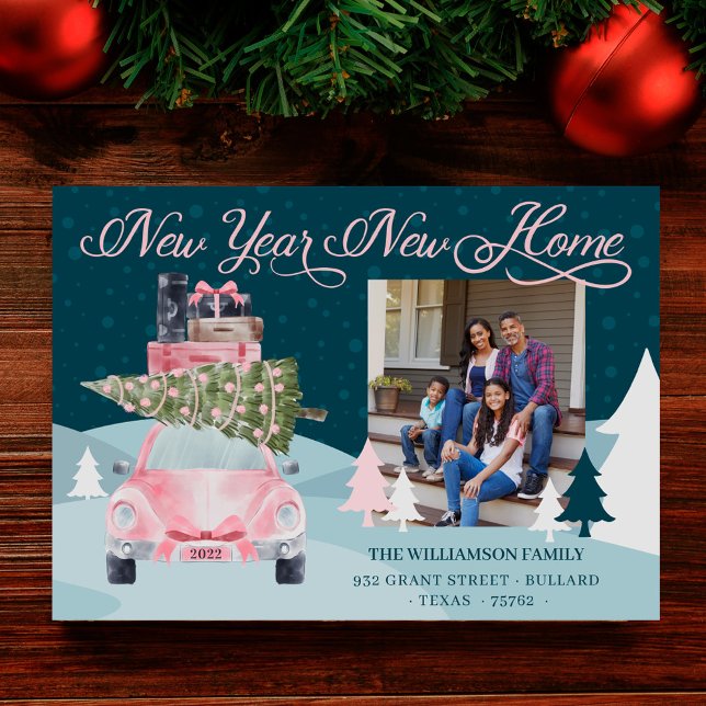 Tarjeta Festiva Moda residencial de Año Nuevo  de coches retro ros (New Year New Home Chic Pink Retro Car Moving Photo Holiday Card)