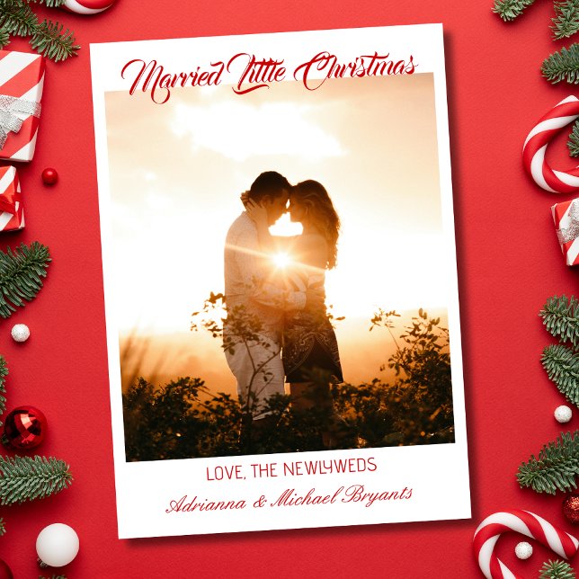 Tarjeta Festiva Modern Calligraphy Red Married Little Christmas (Subido por el creador)