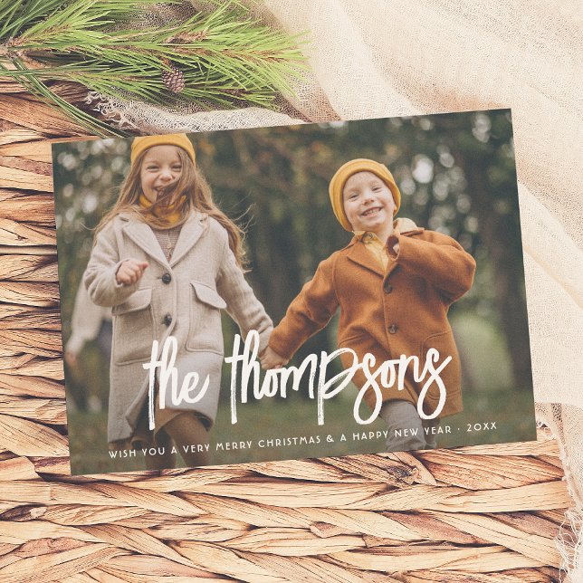 Tarjeta Festiva Modern Hand-Lettered Family Name 2 Photo Holiday (Subido por el creador)