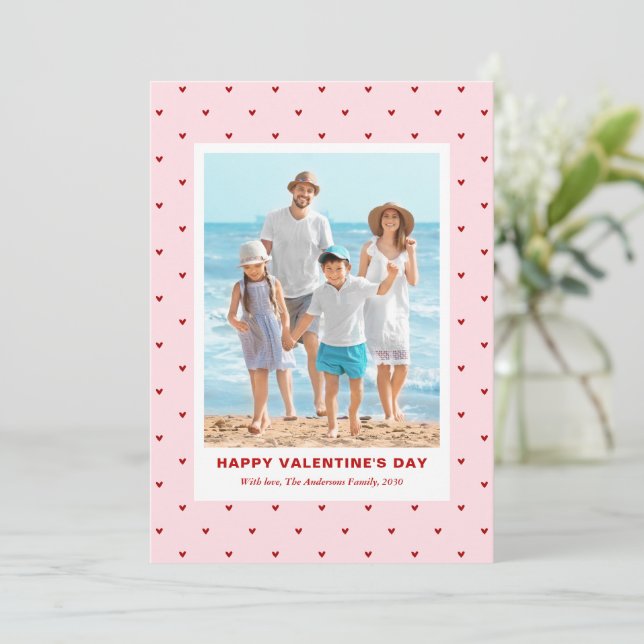 Tarjeta Festiva Modern Simple Red Pink Hearts Photo Valentines Day (Anverso de pie)