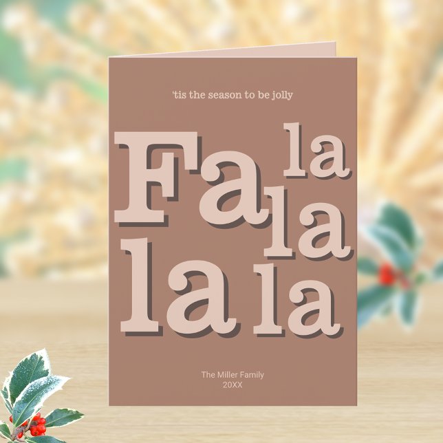 Tarjeta Festiva Moderna Fa La Mocha Simple Typografía Trendy (Bold typography design and earthy Christmas colors of mocha chocolate mousse set these cards apart)
