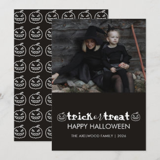 Tarjeta Festiva Moderna Foto de Halloween de Familia Minimalista