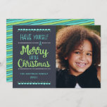 Tarjeta Festiva Moderno Merry Pequeños Navidades Cute Lime Foto<br><div class="desc">¡Envíen a Navidades divertidos animando con estas coloridas y modernas tarjetas de fotos! Presentan una tipografía elegante y tipográfica, en la que se lee "Ten a ti mismo un dulce Navidad" en verde limón y agua sobre un fondo azul marino oscuro. La parte posterior de la tarjeta contiene un diseño...</div>