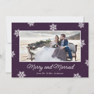 Tarjeta Festiva Moderno Minimalista Foto Morada Feliz y Casada