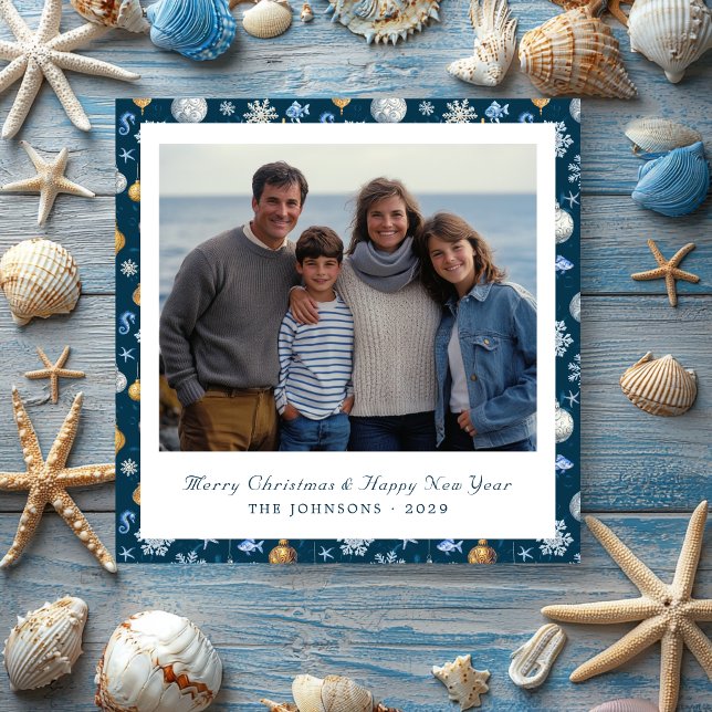 Tarjeta Festiva Modernos copos de nieve en la costa, foto de eleme (Modern Coastal Snowflakes, Nautical Elements Photo Holiday Card)