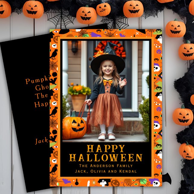 Tarjeta Festiva Monstruo lindo Personalizado de mezcla de fotos de (Cute Monster Mash-Up Custom Halloween Photo Holiday Card)
