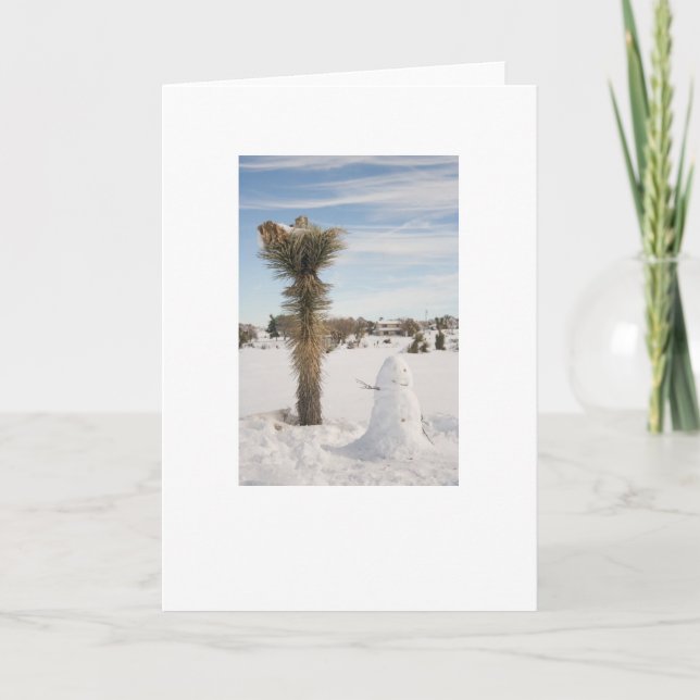 Tarjeta Festiva Muñeco de nieve en el alto desierto (Anverso)