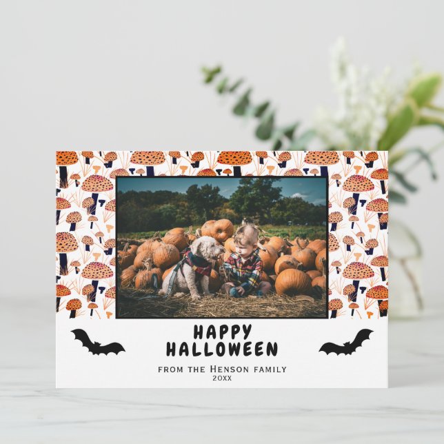 Tarjeta Festiva Naranja de Halloween Mushroom Black Bat Fall (Anverso de pie)