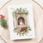 Tarjeta Festiva Navidades 1 Photo Arch y Elegant Botanicals Winter<br><div class="desc">Celebra las vacaciones con esta elegante tarjeta de fotos de Navidad. La parte delantera cuenta con una foto personalizado en un encantador marco en forma de arco. El marco está adornado con delicados botánicos de invierno pintados a mano, con hojas verdes y bayas de color rojo brillante, un tema tradicional...</div>
