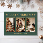 Tarjeta Festiva Navidades clásicos minimalistas tres fotos verdes<br><div class="desc">Esta minimalista tarjeta navideña de tres fotos para navidades clásicos presenta un diseño moderno y minimalista, elegante y sencillo. Ya sea que prefieras un estilo clásico tradicional o un estilo más contemporáneo, con una tipografía dorada sobre un fondo verde, encontrarás la carta perfecta para celebrar la temporada. Personaliza tus tarjetas...</div>
