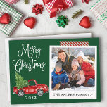 Tarjeta Festiva Navidades de caligrafía Cinta artesanal a rayas<br><div class="desc">Moderna caligrafía de diversión guión Watercolor Vintage Camión Rojo con árbol de Navidad,  foto estilo cámara instantáneo Tarjeta navideña - Fondo verde del bosque y Cinta artesanal de franjas rojas y blancas</div>