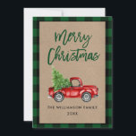 Tarjeta Festiva Navidades de Camiones Vintage con guión de pincel<br><div class="desc">Kraft Plaid - Camión Rojo Vintage con guión de broche con árbol de Navidad - Tarjeta navideña - Verde</div>