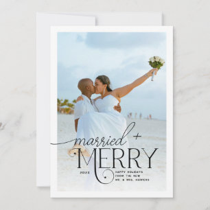Tarjeta Festiva Navidades de foto de recién casados y merry